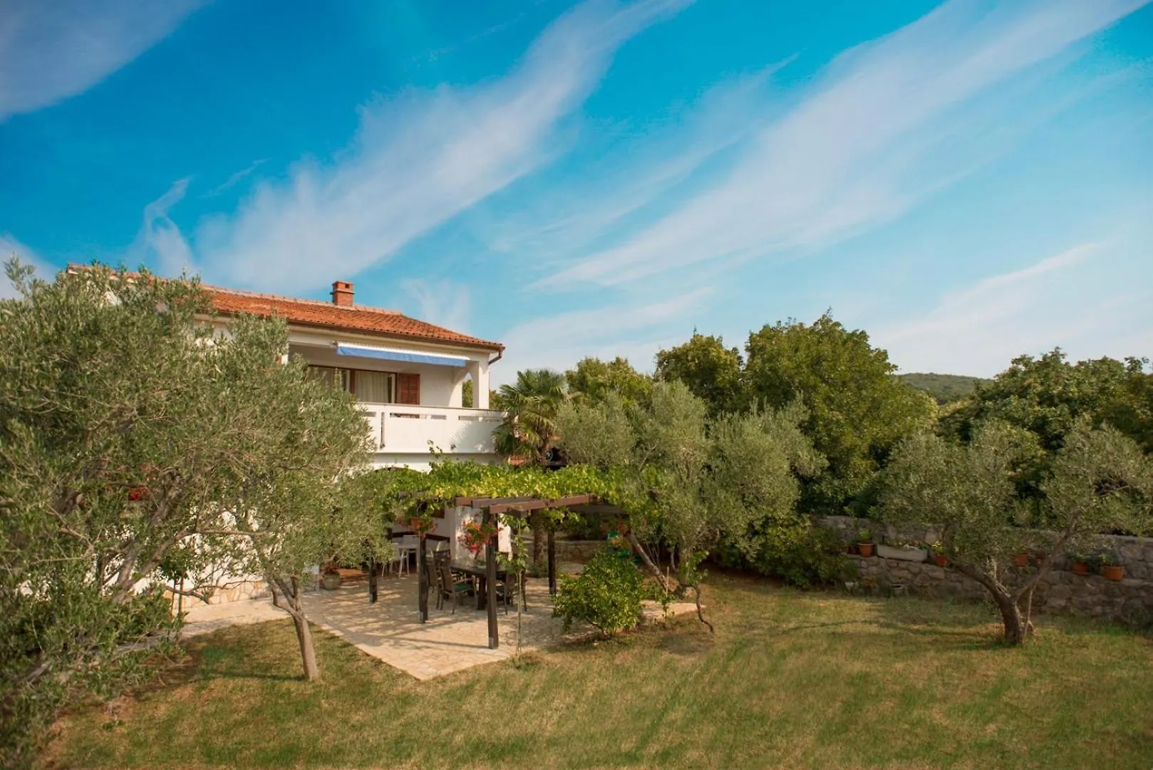 Apartment Sara On The Island Of Krk Kornic