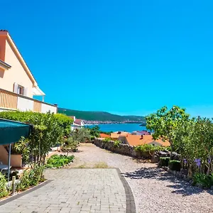 Apartment Sandra, Kornić